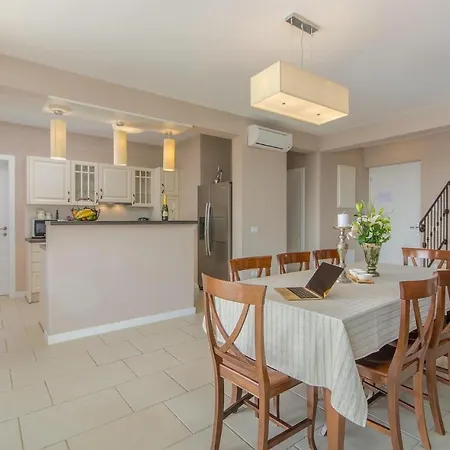 Lovely In With Outdoor Swimming Pool Holiday home *